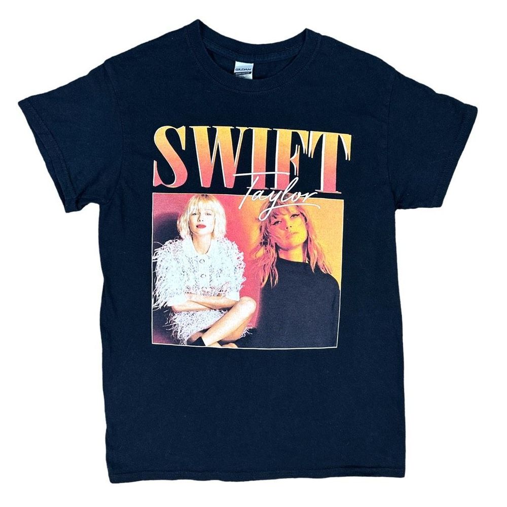 Gildan Taylor Swift Crew Neck Tee - Size Small
